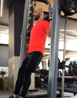 Genuflexiuni smith cu antrenor personal de fitness